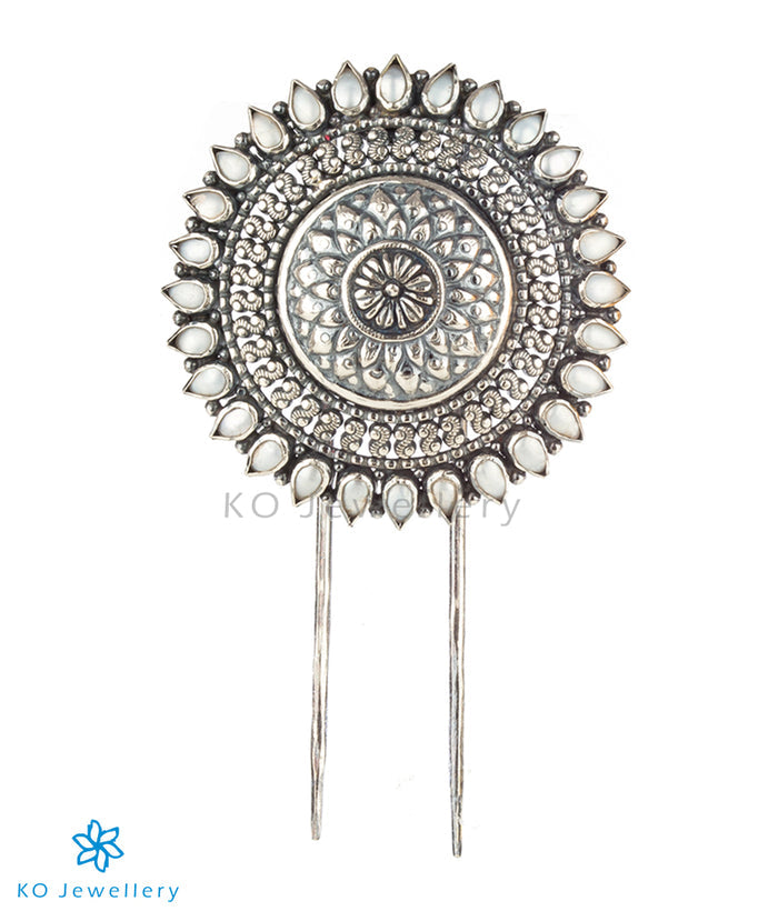 Exquisite hair jewellery for weddings